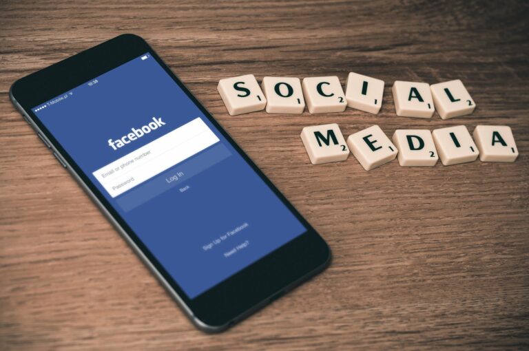 Nem titok a Facebook hirdetés ára A Facebook hirdetés ára